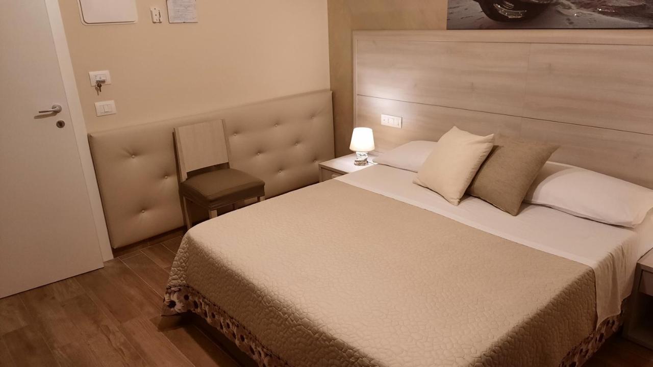 Oasi Perla Del Mare Rooms Aci Castello Exteriér fotografie